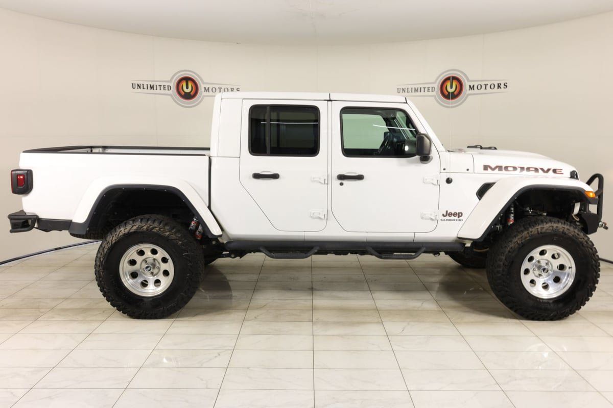 Used 2022 Jeep Gladiator Mojave w/ Cold Weather Group AWD/4WD image 2