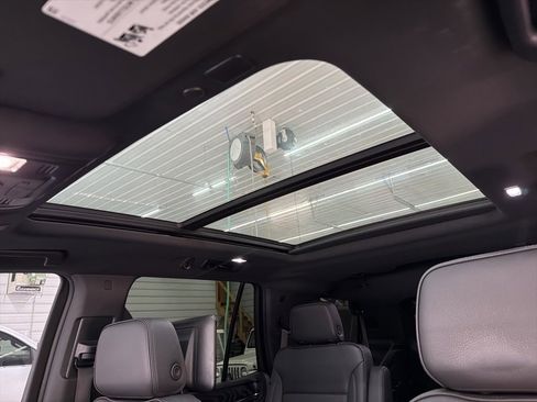 Used 2022 GMC Yukon Denali w/ Denali Ultimate Package image 43