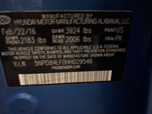 Used 2017 Hyundai Elantra Limited image 11