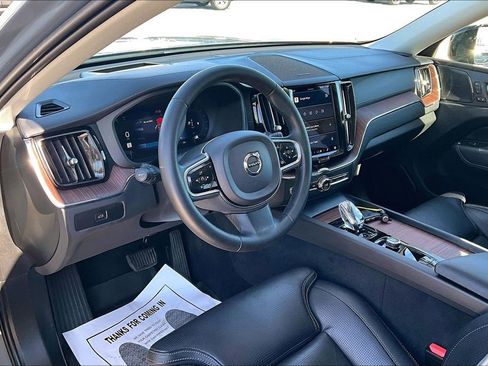Certified 2023 Volvo XC60 B5 Ultimate image 18