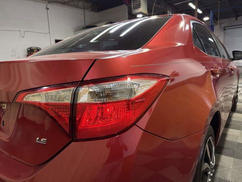 Used 2015 Toyota Corolla LE image 10