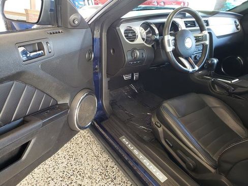 Used 2010 Ford Mustang GT image 11