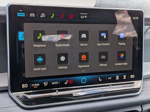 New 2026 Volkswagen Tiguan SE image 16