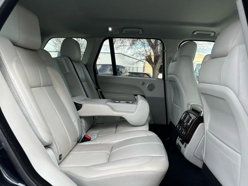 Used 2014 Land Rover Range Rover image 25