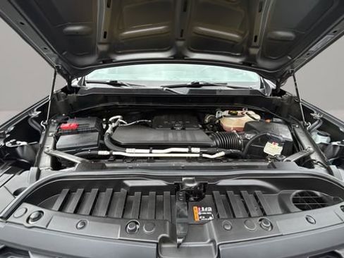 Used 2022 Chevrolet Silverado 1500 Custom image 31