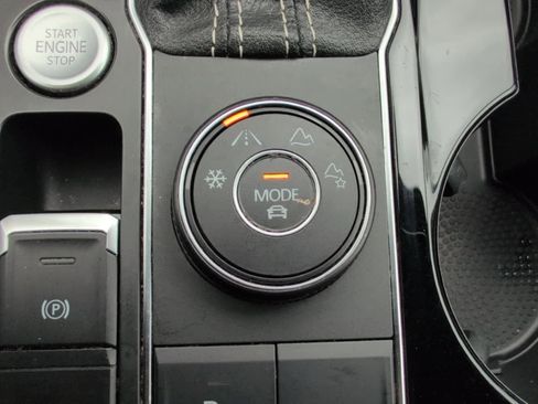 Used 2022 Volkswagen Atlas SEL image 22