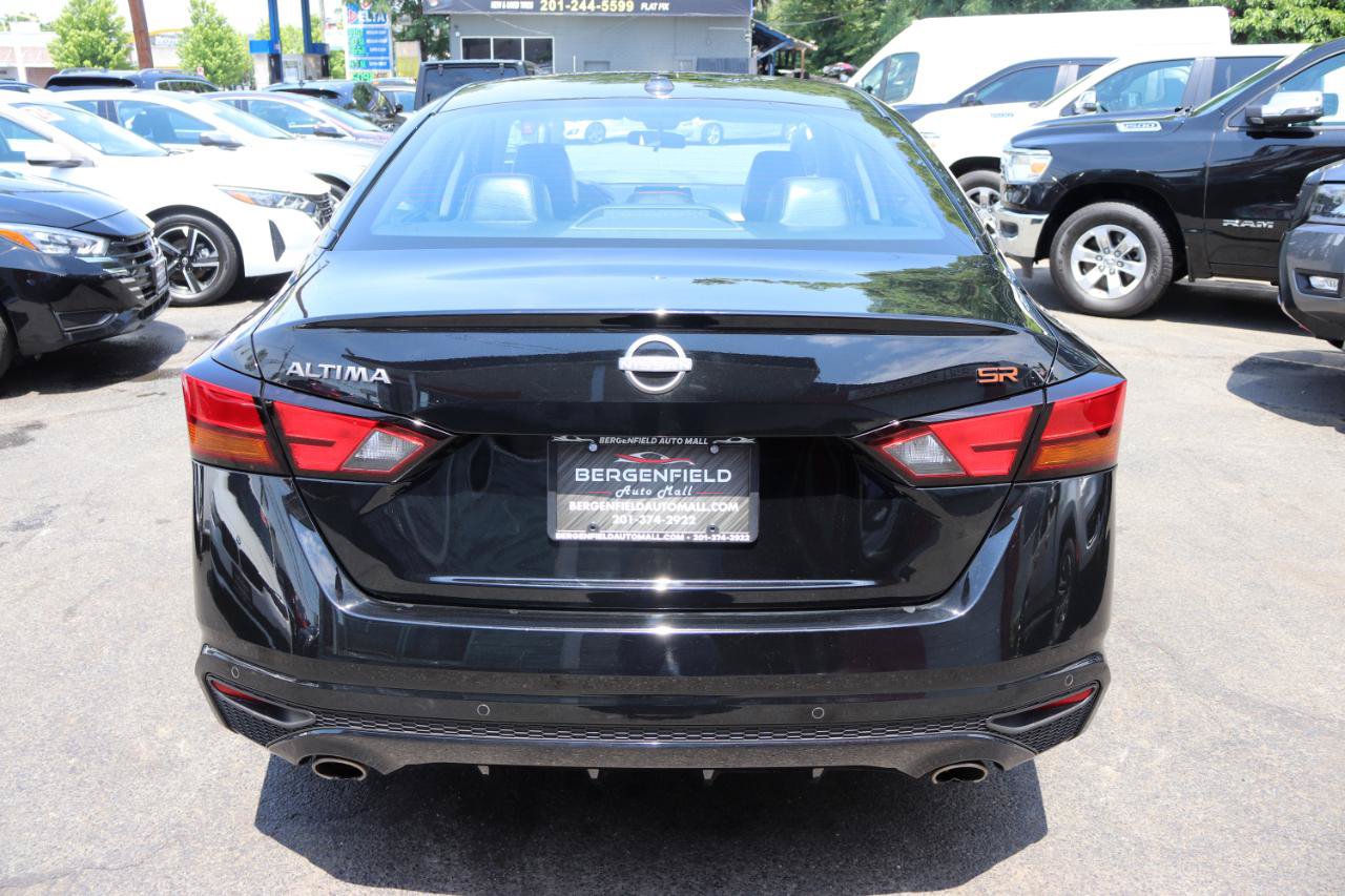 Used 2024 Nissan Altima 2.5 SR FWD image 4