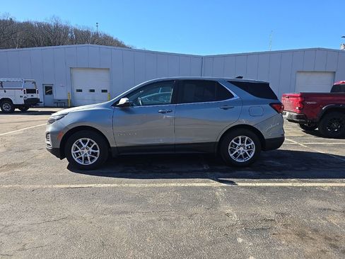 Used 2023 Chevrolet Equinox LT image 9