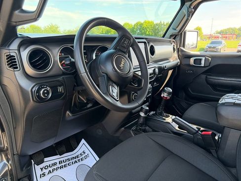 Used 2023 Jeep Gladiator Sport AWD/4WD image 15