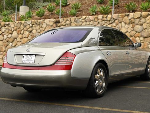 Used 2005 Maybach 57 RWD image 4