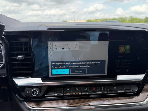 Used 2024 Chevrolet Silverado 1500 LT image 14