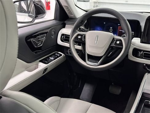 New 2025 Lincoln Aviator Reserve w/ Illumination Package image 23