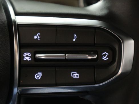 Used 2024 GMC Canyon Denali AWD/4WD image 26