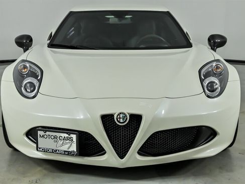 Used 2016 Alfa Romeo 4C Coupe w/ Coupe Track Package 1 RWD image 4