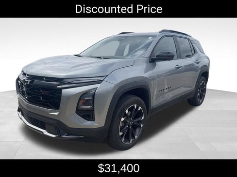 Used 2025 Chevrolet Equinox RS w/ Safety and Technology Package FWD image 3