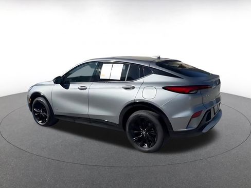 Used 2025 Buick Envista Sport Touring image 10