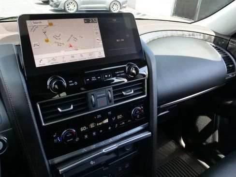 Used 2023 Nissan Armada Platinum w/ Captain's Chairs Package RWD image 13