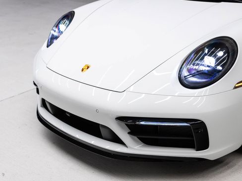 Certified 2024 Porsche 911 Carrera GTS image 32