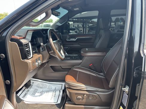 Certified 2024 GMC Sierra 3500 Denali w/ Denali Reserve Package AWD/4WD image 13