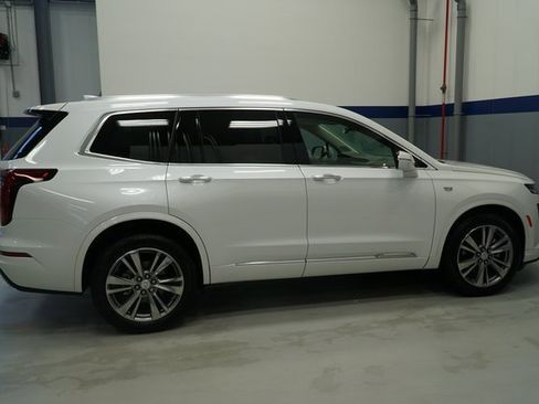 New 2025 Cadillac XT6 Premium Luxury image 7