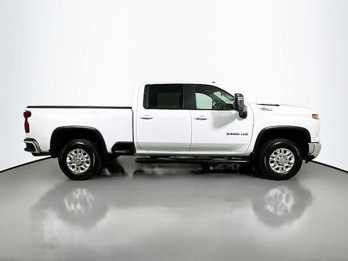 Used 2025 Chevrolet Silverado 3500 LT w/ Safety Package image 8