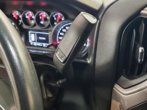 Used 2020 Chevrolet Silverado 1500 Custom w/ Custom Value Package image 21