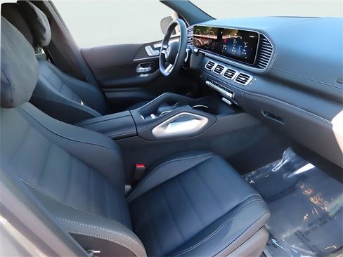 Used 2025 Mercedes-Benz GLS 450 GLS 450 image 26
