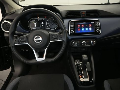 Used 2025 Nissan Versa SV FWD image 19