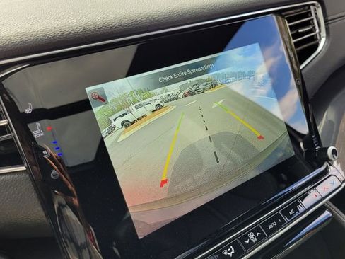 Used 2024 Jeep Wagoneer L 2WD w/ Premium Group I image 31