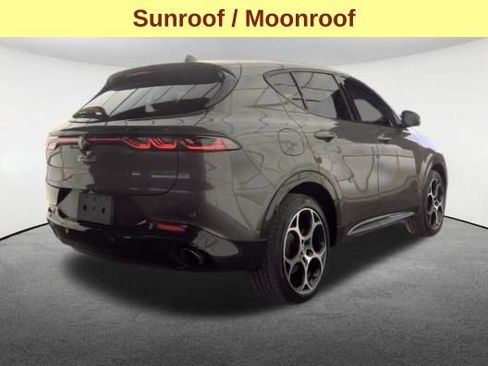 Used 2024 Alfa Romeo Tonale Veloce AWD/4WD image 5