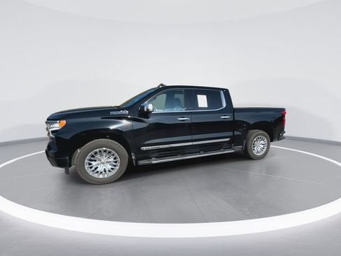 Used 2022 Chevrolet Silverado 1500 High Country w/ High Country Premium Package image 6
