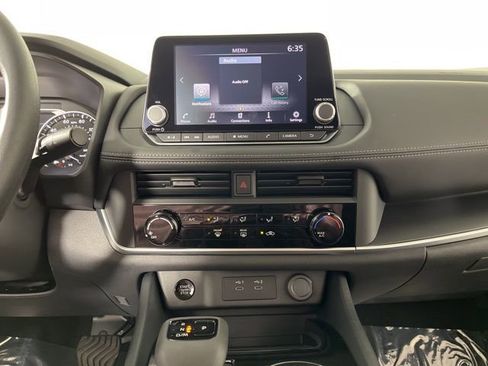 New 2026 Nissan Rogue S image 25