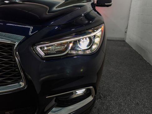 Used 2019 INFINITI QX60 Luxe w/ Essential Package image 5