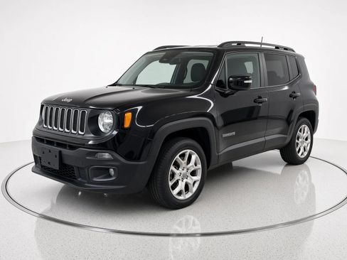 Used 2018 Jeep Renegade Latitude AWD/4WD image 1