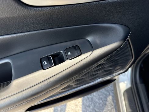 Used 2022 Hyundai Santa Fe Limited image 11