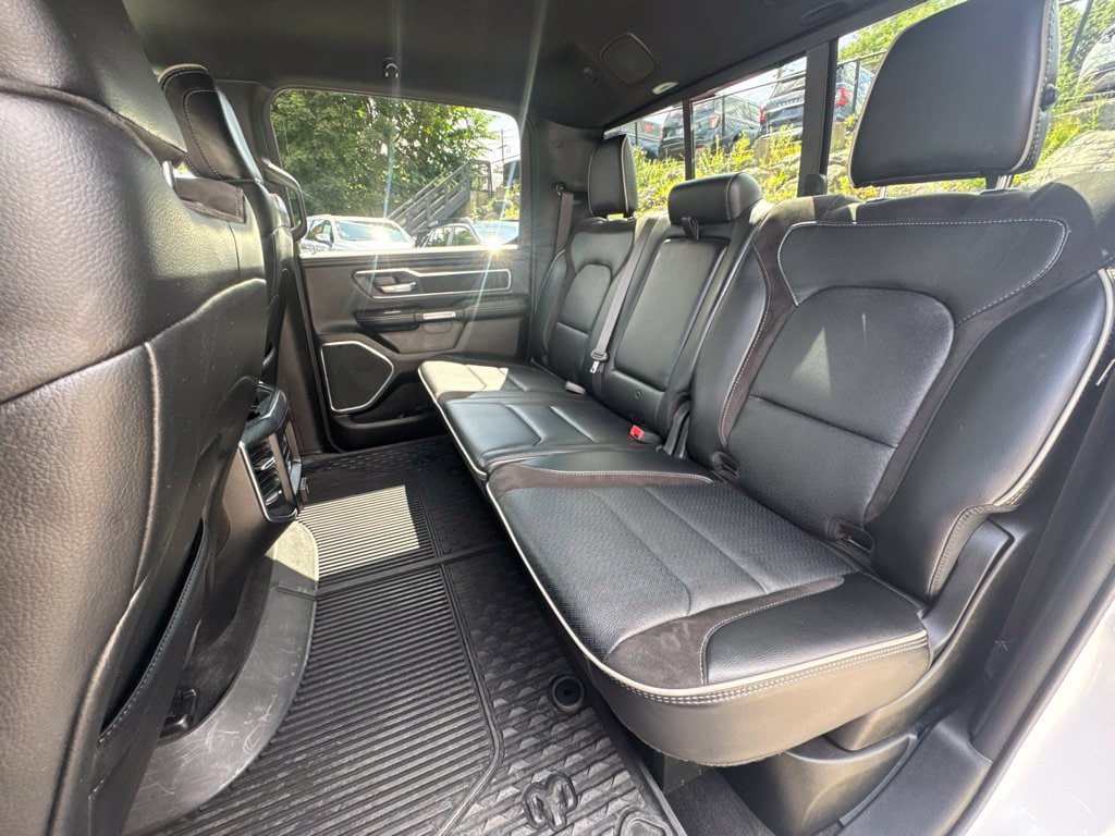 Used 2023 RAM 1500 Laramie AWD/4WD image 19
