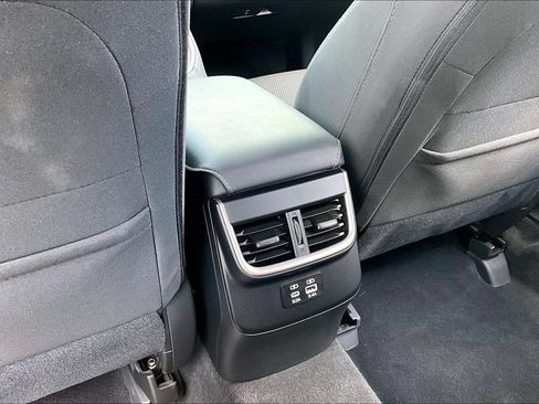 Used 2025 Subaru Outback Premium AWD/4WD image 10