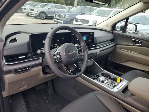 New 2026 Kia Carnival EX FWD image 7