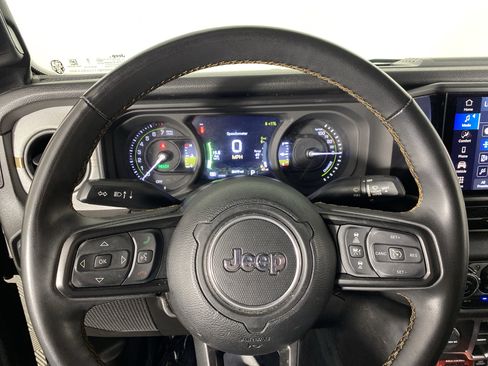 Used 2024 Jeep Wrangler Unlimited AWD/4WD image 20