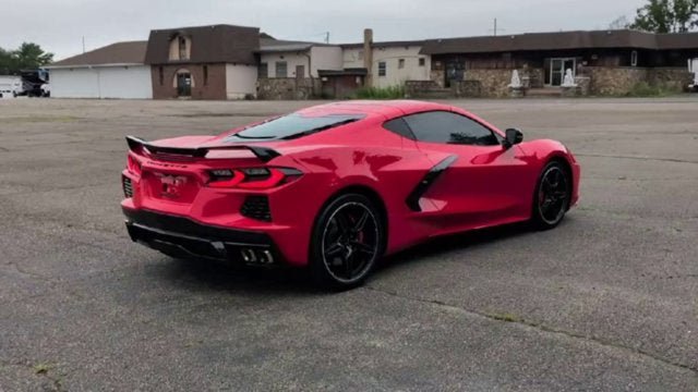 Used 2021 Chevrolet Corvette Stingray Coupe w/ Z51 Performance Package RWD image 8