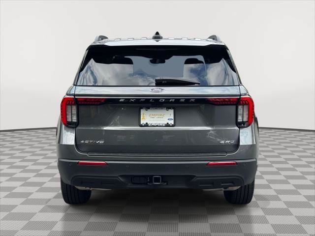 Used 2026 Ford Explorer Active AWD/4WD image 6