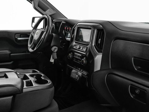 Used 2019 Chevrolet Silverado 1500 Custom w/ Custom Value Package image 20