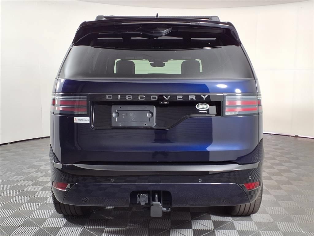 Used 2023 Land Rover Discovery HSE R-Dynamic AWD/4WD image 6