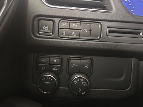 Certified 2024 Chevrolet Tahoe RST image 27