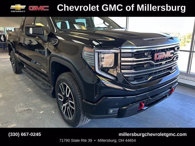 Used 2024 GMC Sierra 1500 AT4 AWD/4WD image 1