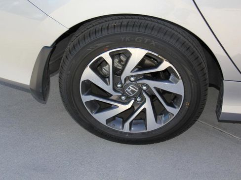 Used 2017 Honda Civic EX image 29