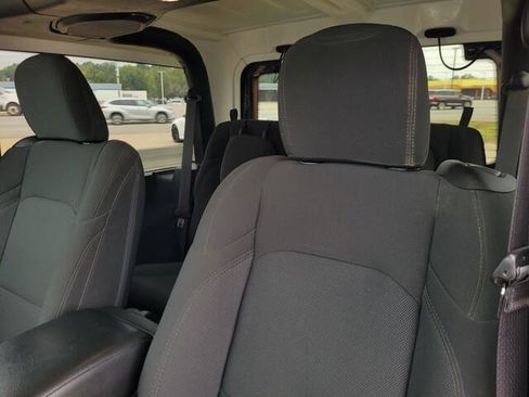 Used 2023 Jeep Wrangler Sport S image 28