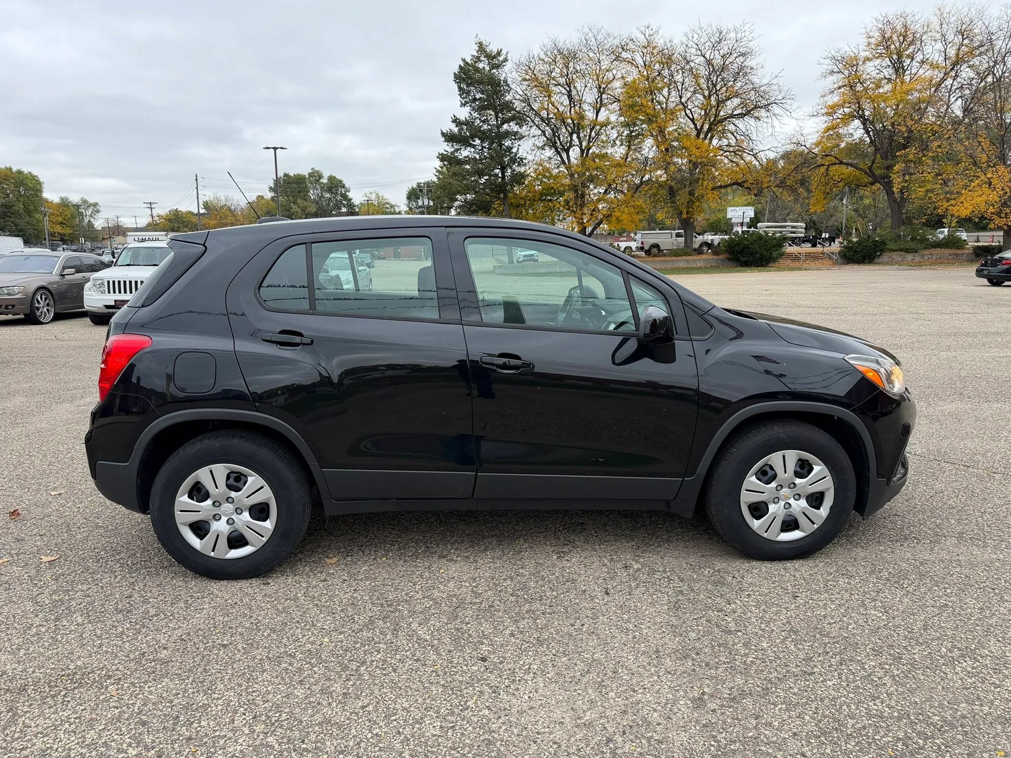Used 2017 Chevrolet Trax LS FWD image 7
