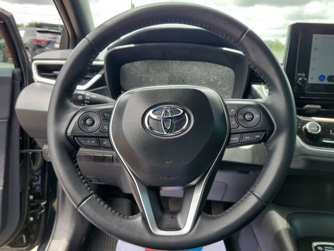 Used 2025 Toyota Corolla SE FWD image 21
