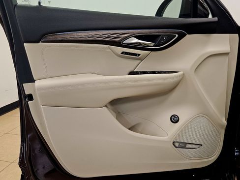 Used 2023 Buick Envision Avenir AWD/4WD image 13